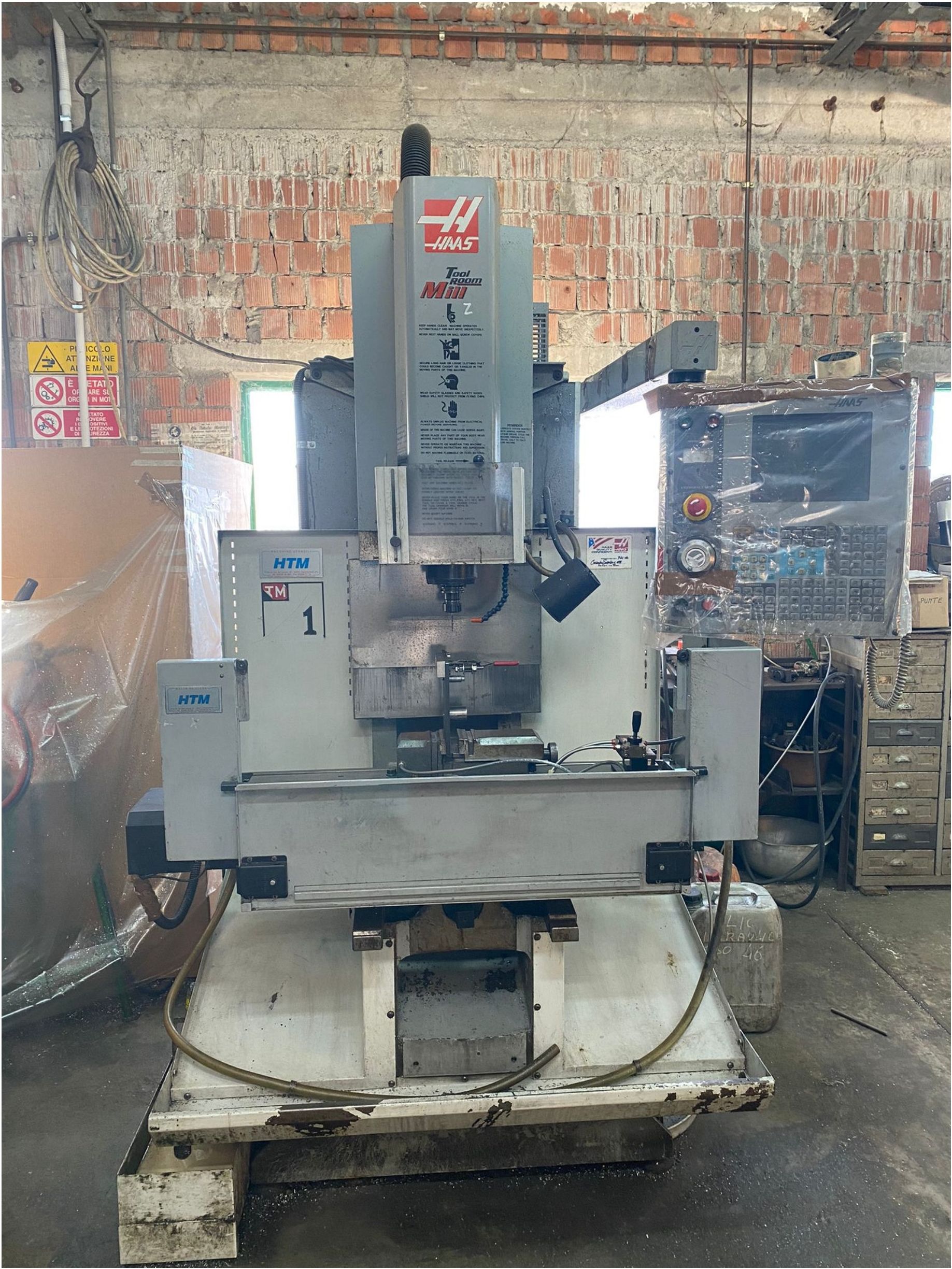 Centro di lavoro CNC HAAS